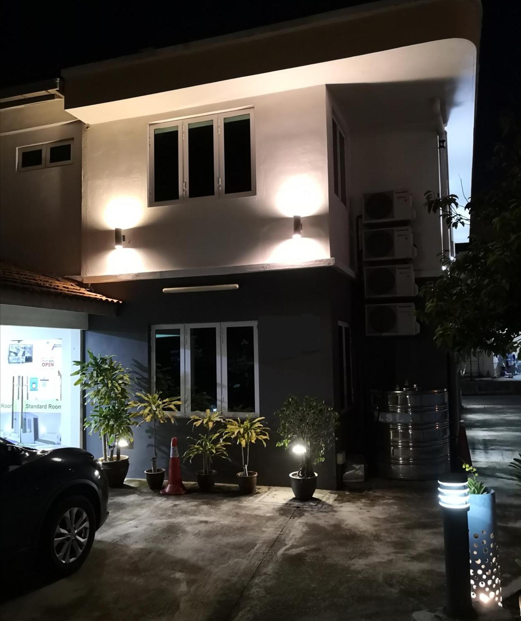 Summer Green Lodge Kuantan Exterior photo